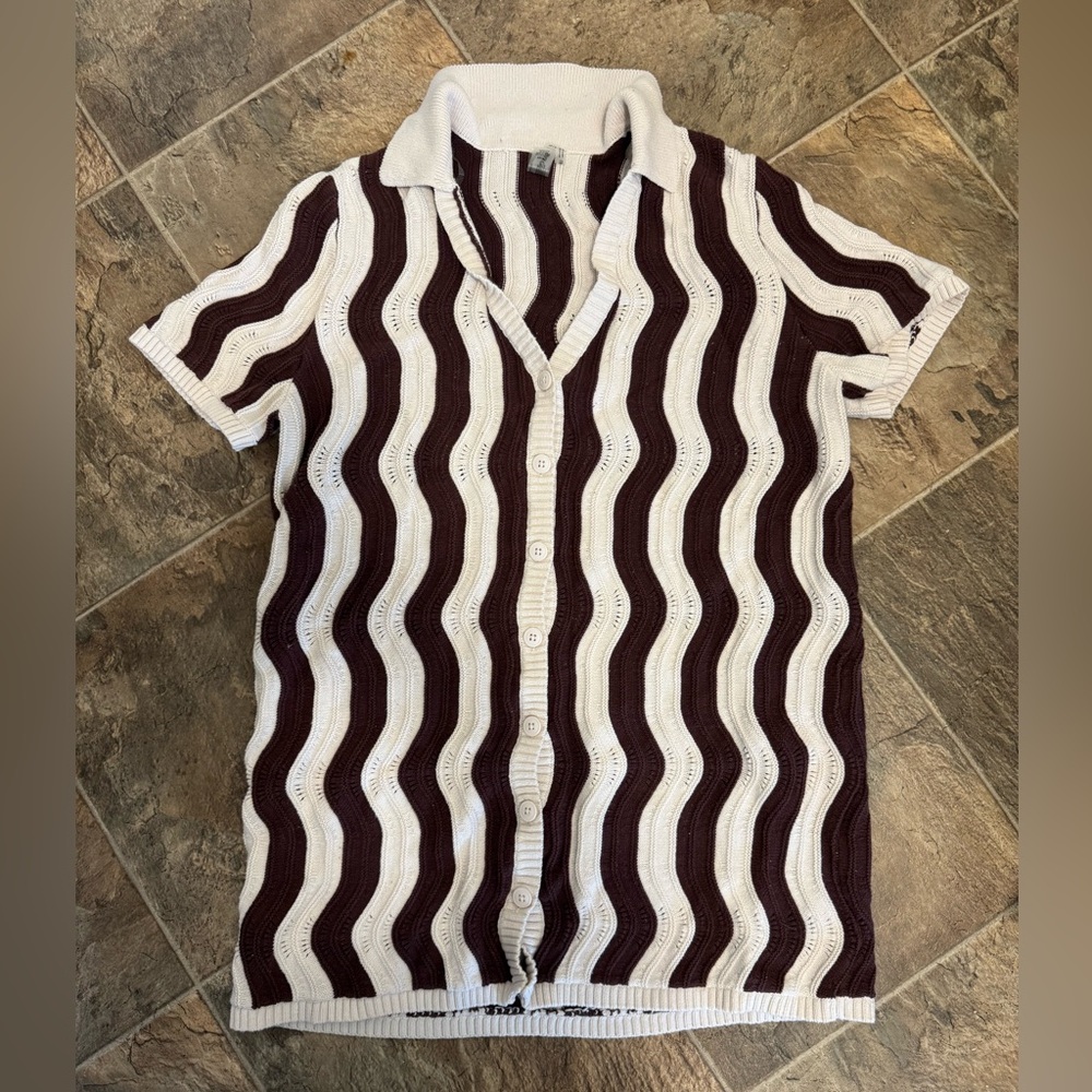 Simons Crochet Button Down Short Sleeve